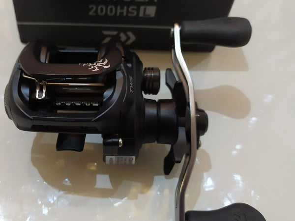 Carretilha Daiwa Tatula 200-HS-HSL